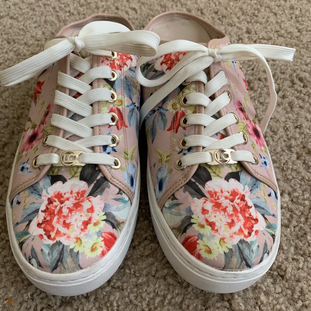 Liz Claiborne Floral Mules
